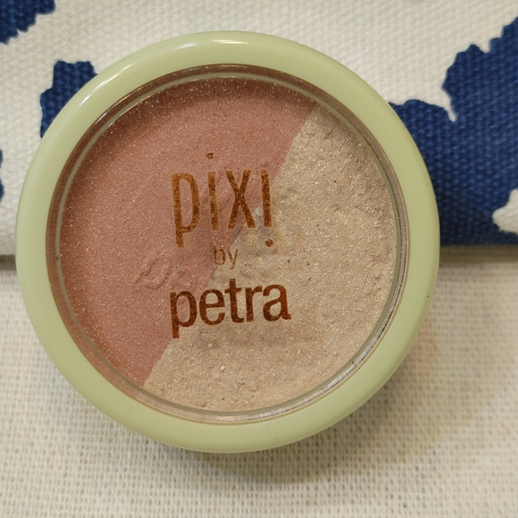 PIXI BY PETRA Beauty Blush Duo Rose Gold - Picture 2 of 5